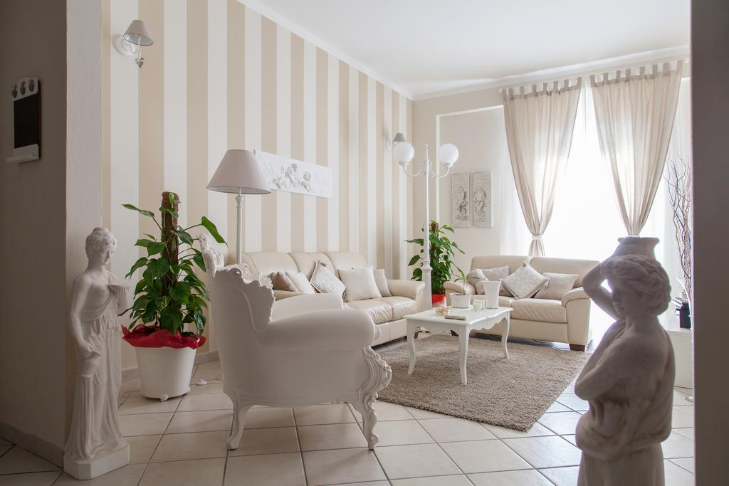 La Maison Des Anges Apartment ลาสเปเซีย ภายนอก รูปภาพ